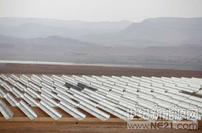 
 
位于撒哈拉沙漠附近的摩洛哥城市瓦爾扎扎特的太陽(yáng)能發(fā)電場(chǎng)（美國(guó)石英財(cái)經(jīng)網(wǎng)站）

參考消息網(wǎng)9月16日?qǐng)?bào)道 英媒稱，科學(xué)家研究顯示，大型風(fēng)能和太陽(yáng)能發(fā)電廠可能增加撒哈拉沙漠的降雨量。

據(jù)英國(guó)湯森路透基金會(huì)網(wǎng)站13日?qǐng)?bào)道，在撒哈拉沙漠地區(qū)與反復(fù)出現(xiàn)的旱情導(dǎo)致的普遍饑荒作斗爭(zhēng)之際，感到“震驚”的科學(xué)家們說(shuō)，大型風(fēng)能和太陽(yáng)能發(fā)電廠可能令撒哈拉沙漠的降雨量增加一倍多