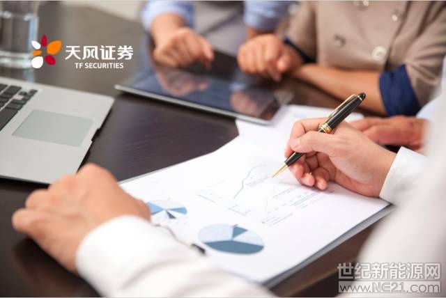  ※ 高速發(fā)展的南亞大國，電力設(shè)施相對(duì)落后

印度近年來經(jīng)濟(jì)高速發(fā)展，但存在較為嚴(yán)重的環(huán)境問題，電力基礎(chǔ)設(shè)施落后，當(dāng)前電源主要以煤電發(fā)電為主，根據(jù)印度中央電力管理局(CEA)的數(shù)據(jù)， 2017-2018財(cái)年，印度公用事業(yè)發(fā)電75.69%的電量來自于煤電，大水電發(fā)電占比為9.68%，核電占比為2.94%，燃?xì)獍l(fā)電為3.85%，柴油發(fā)電為0.03%，清潔能源發(fā)電占比為7.81%。印度政府于2017年6月發(fā)布的《印度能源政策草案》，提出在2022年全國實(shí)現(xiàn)100%供電的計(jì)劃