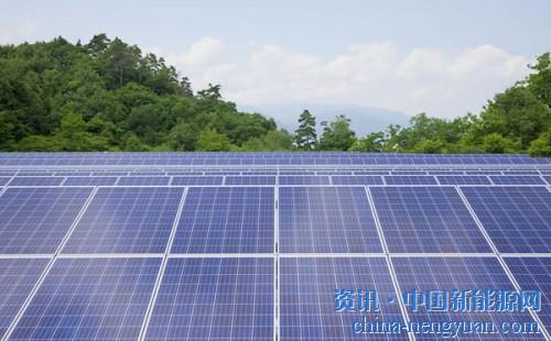                                                                                                                                                                     
	　　2018年5月31日，國家發(fā)改委文件稱2018年分布式項(xiàng)目10GW、暫緩地面光伏指標(biāo)下發(fā);年內(nèi)啟動(dòng)十三五第二批光伏扶貧項(xiàng)目和適時(shí)開展第四批領(lǐng)跑者項(xiàng)目;積極鼓勵(lì)不需國補(bǔ)貼項(xiàng)目：