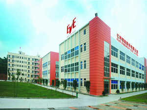 
	
                    
	【電纜網(wǎng)訊】9月18日晚間，億緯鋰能發(fā)布公告稱，公司子公司武漢億星能源有限公司近日與江蘇銀珠化工集團(tuán)有限公司、國網(wǎng)江蘇綜合能源服務(wù)有限公司在淮安市簽訂了《儲能電站設(shè)備租賃使用合同》，共同開展江蘇銀珠化工集團(tuán)有限公司分布式儲能電站項(xiàng)目，項(xiàng)目有效期為10年。

	

	億緯鋰能表示，本次公司與銀珠集團(tuán)、國網(wǎng)江蘇能源就電力儲能項(xiàng)目的合作，是公司電力儲能業(yè)務(wù)的新進(jìn)展，是一種新的業(yè)務(wù)模式，符合公司的發(fā)展戰(zhàn)略，符合公司全體股東的利益