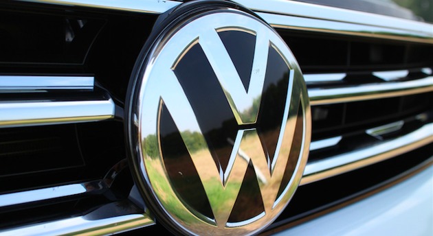 
	
                    
	【電纜網(wǎng)訊】“目前MEB平臺生產(chǎn)汽車剛剛興起，大眾就將以這個平臺為基礎(chǔ)生產(chǎn)大約1000萬輛汽車。”大眾電子移動部門負責(zé)人托馬斯•烏爾布里希(Thomas Ulbrich)在德國德累斯頓(Dresden)的一次發(fā)布會上說