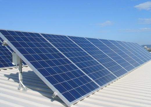 
	
                    
	【電纜網(wǎng)訊】“531新政”出臺(tái)后，國(guó)內(nèi)很多光伏逆變器企業(yè)都將視線投向海外，一場(chǎng)“異地”較量正在上演。

	

	近年來(lái)，中國(guó)光伏產(chǎn)業(yè)高速發(fā)展，無(wú)論是制造端還是技術(shù)端都處于全球領(lǐng)先地位