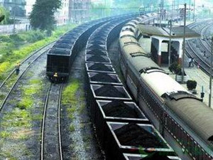 
	
                    
	【電纜網(wǎng)訊】截至9月23日，今年陜煤集團(tuán)累計向重慶發(fā)運(yùn)煤炭618萬噸，完成進(jìn)度計劃113%。這是陜煤集團(tuán)首次在年中實際發(fā)運(yùn)重慶煤炭量超過600萬噸，創(chuàng)下陜煤入渝新紀(jì)錄，是陜煤集團(tuán)與重慶市經(jīng)濟(jì)信息委實施能源戰(zhàn)略合作取得顯著成效的標(biāo)志