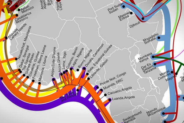 
	
                    
	【電纜網(wǎng)訊】由于西非海底光纜系統(tǒng)WACS進(jìn)入例行維護(hù)，安哥拉和剛果民主共和國地區(qū)的互聯(lián)網(wǎng)服務(wù)暫時中斷。

	

	這條長達(dá)14530公里的橫跨非洲西海岸的海底光纜系統(tǒng)于2012年5月投入使用，初始設(shè)計容量為5.12Tbps，連接連接南非和英國，在納米比亞，安哥拉，剛果民主共和國，剛果共和國登陸， 途徑喀麥隆，尼日利亞，多哥，加納，科特迪瓦，佛得角，加那利群島和葡萄牙等多個國家和地區(qū)