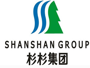 
	
                    
	【電纜網(wǎng)訊】近期，杉杉股份對外表示，公司現(xiàn)有正極材料NMC產(chǎn)能5萬噸，目前規(guī)劃產(chǎn)能10萬噸，其中一期1萬噸預(yù)計年底建設(shè)投產(chǎn)；三元材料產(chǎn)能2萬多噸，其中高鎳產(chǎn)能為8200噸；負(fù)極材料現(xiàn)有產(chǎn)能6萬噸，包頭10萬噸一體化項目將根據(jù)市場需求逐步階段實(shí)施。

	

                

            