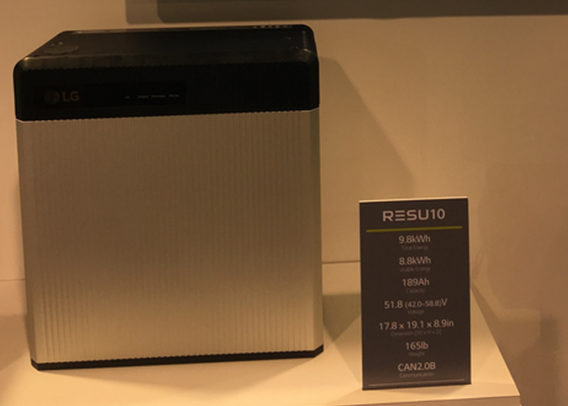 
	中國(guó)儲(chǔ)能網(wǎng)訊：國(guó)際儲(chǔ)能會(huì)議日前在加利福尼亞州阿納海姆舉辦，而根據(jù)各種消息，美國(guó)州級(jí)層面的監(jiān)管改革以及各州的政策計(jì)劃將把住宅儲(chǔ)能和商業(yè)儲(chǔ)能推向新高度。



	太陽(yáng)能的備用電源和自我消費(fèi)等應(yīng)用推動(dòng)了美國(guó)住宅市場(chǎng)的發(fā)展，但未來(lái)的驅(qū)動(dòng)因素可能更具吸引力