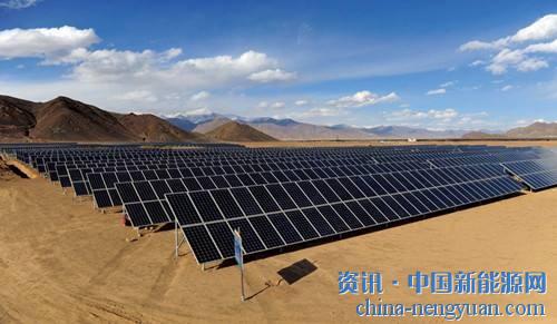                                                                                                                                                                     
	　　光伏531新政的下發(fā)，對(duì)整個(gè)光伏行業(yè)產(chǎn)生了極為重大的影響。CPIA最新數(shù)據(jù)顯示，2018年1~7月份光伏累計(jì)新增裝機(jī)31.27GW，其中分布式約15.4GW，地面電站約15.