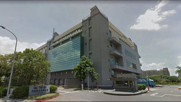 
	
                    
	【電纜網(wǎng)訊】近來(lái)，在6月關(guān)閉其晶體生長(zhǎng)工廠以及二季度出現(xiàn)重大虧損后，臺(tái)灣地區(qū)領(lǐng)先的太陽(yáng)能公司茂迪宣布于9月中旬提前裁員300名外來(lái)勞工，試圖通過(guò)降低勞動(dòng)力成本來(lái)緩解其財(cái)務(wù)困境。

	

	臺(tái)灣茂迪宣布9月中旬提前裁員300名外來(lái)勞工

	茂迪指出，外來(lái)勞工一直是困難時(shí)期勞動(dòng)力縮減的首要對(duì)象，因?yàn)樗麄儽举|(zhì)上是補(bǔ)充人力