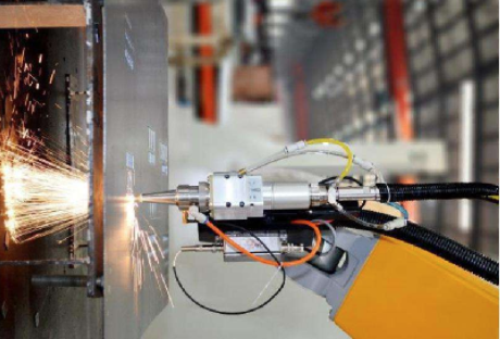 　　【中國(guó)儀表網(wǎng) 儀表下游】 工業(yè)機(jī)器人是面向工業(yè)領(lǐng)域的多關(guān)節(jié)機(jī)械手或多自由度的機(jī)器裝置，它能自動(dòng)執(zhí)行工作，是靠自身動(dòng)力和控制能力來實(shí)現(xiàn)各種功能的一種機(jī)器。  　　目前工業(yè)機(jī)器人的分類主要存在三大分類標(biāo)準(zhǔn)，按機(jī)械結(jié)構(gòu)分類可將工業(yè)機(jī)器人分為串聯(lián)機(jī)器人、并聯(lián)機(jī)器人；按操作機(jī)坐標(biāo)形式分類可分為圓柱坐標(biāo)型、球坐標(biāo)型、多關(guān)節(jié)型等，該分類是最常使用的分類方式；按程序輸入方式分類可分為編程輸入型與示教輸入型