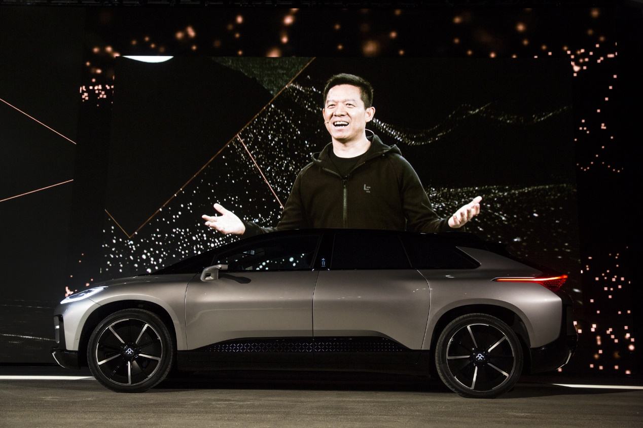 
	
                    
	【電纜網(wǎng)訊】10月7日晚，恒大健康發(fā)布公告稱，賈躍亭半年耗盡恒大先期支付的8億美元，又向恒大提出再提前支付7億美元，未達目的后向香港仲裁中心提出仲裁，要求解除雙方所有協(xié)議。

	

	今年6月25日，恒大健康宣布，公司以67.46億港元收購香港時穎公司100%股份，間接獲得Smart King公司45%的股權(quán)，成為公司第一大股東