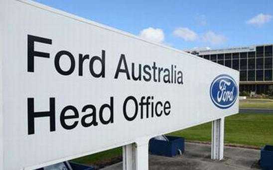 
	
                    
	【電纜網(wǎng)訊】據(jù)《華爾街日?qǐng)?bào)》等媒體報(bào)道，美國第二大汽車制造商福特向員工通報(bào)了一項(xiàng)大規(guī)模的裁員計(jì)劃，這也是福特CEO哈克特110億美元重組計(jì)劃的一部分。

	

	由于福特近年來員工數(shù)量增加，并加大了在工程和開發(fā)方面的支出，公司成本一直在攀升