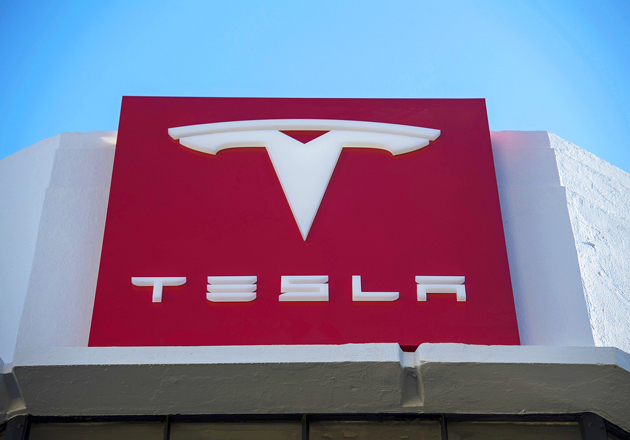 
	
                    
	【電纜網(wǎng)訊】據(jù)媒體報(bào)道，對(duì)特斯拉持股比例僅次于馬斯克的最大外部投資者Baillie Gifford& Co.在第二季度增持蔚來汽車的股份至11.4%。

	

	根據(jù)這家資產(chǎn)管理公司向美國證券交易委員會(huì)提交的文件顯示，截至第三季度，共持有蔚來8530萬股