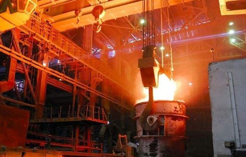 
	
                    
	【電纜網(wǎng)訊】據(jù)新華網(wǎng)報(bào)道，印度中部恰蒂斯加爾邦比萊鋼鐵廠9日發(fā)生爆炸事故，截至目前已造成11人死亡，另有12人仍在救治中。

	

	據(jù)印度媒體報(bào)道，爆炸發(fā)生時(shí)工人正在進(jìn)行日常維修作業(yè)，爆炸主要原因應(yīng)該與天然氣管道有關(guān)