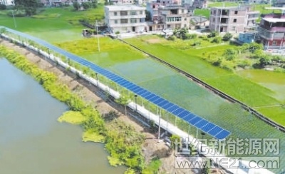 
 
昨日，記者從金淘鎮(zhèn)了解到，該鎮(zhèn)東溪村休閑光伏長廊預(yù)計10月底完工。據(jù)悉，這是金淘鎮(zhèn)第一條休閑光伏長廊