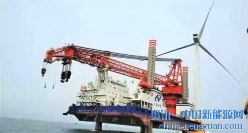                                                                                                                                                                     
	　　近日，武漢船機公司自主研制的首臺套風電安裝船抱樁系統(tǒng)順利完成調試和報驗。

	　　該風電安裝船抱樁系統(tǒng)配套于天津港航風電安裝船，主要用于打樁過程中對樁基礎進行扶正，具備適應在