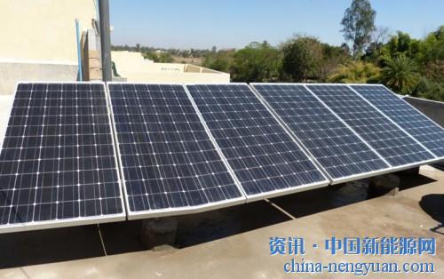                                                                                                                                                                     
	印度的屋頂太陽(yáng)能發(fā)電系統(tǒng)。作者：Coshipi(clive.semmens.org.uk)
	

	　　塔塔電力可再生能源是塔塔電力有限公司(BOM:500400)的全資子公司