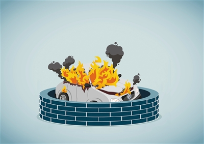 
	
                    
 【電纜網(wǎng)訊】近期，一汽-大眾被曝出頻發(fā)自燃事件。今年3月，因車輛熄火、無(wú)法啟動(dòng)等質(zhì)量問(wèn)題，大眾品牌在國(guó)內(nèi)曾發(fā)起一次43萬(wàn)輛的汽車召回，涉及一汽-大眾寶來(lái)車型和蔚領(lǐng)車型