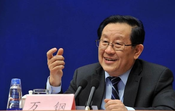 
			              10月23日，在由國際氫能燃料電池協(xié)會和中國汽車工程學會共同舉辦的第三屆國際氫能與燃料電池汽車大會上，全國政協(xié)副主席、中國科學技術協(xié)會主席萬鋼表示：“氫能源正成為全球能源技術革命的重要方向和全球未來能源戰(zhàn)略的重要組成部分，發(fā)展氫能及燃料電池已成為各國共同的戰(zhàn)略選擇。”


	 
據(jù)萬鋼透露，我國氫能基礎設施建設正在加速推進